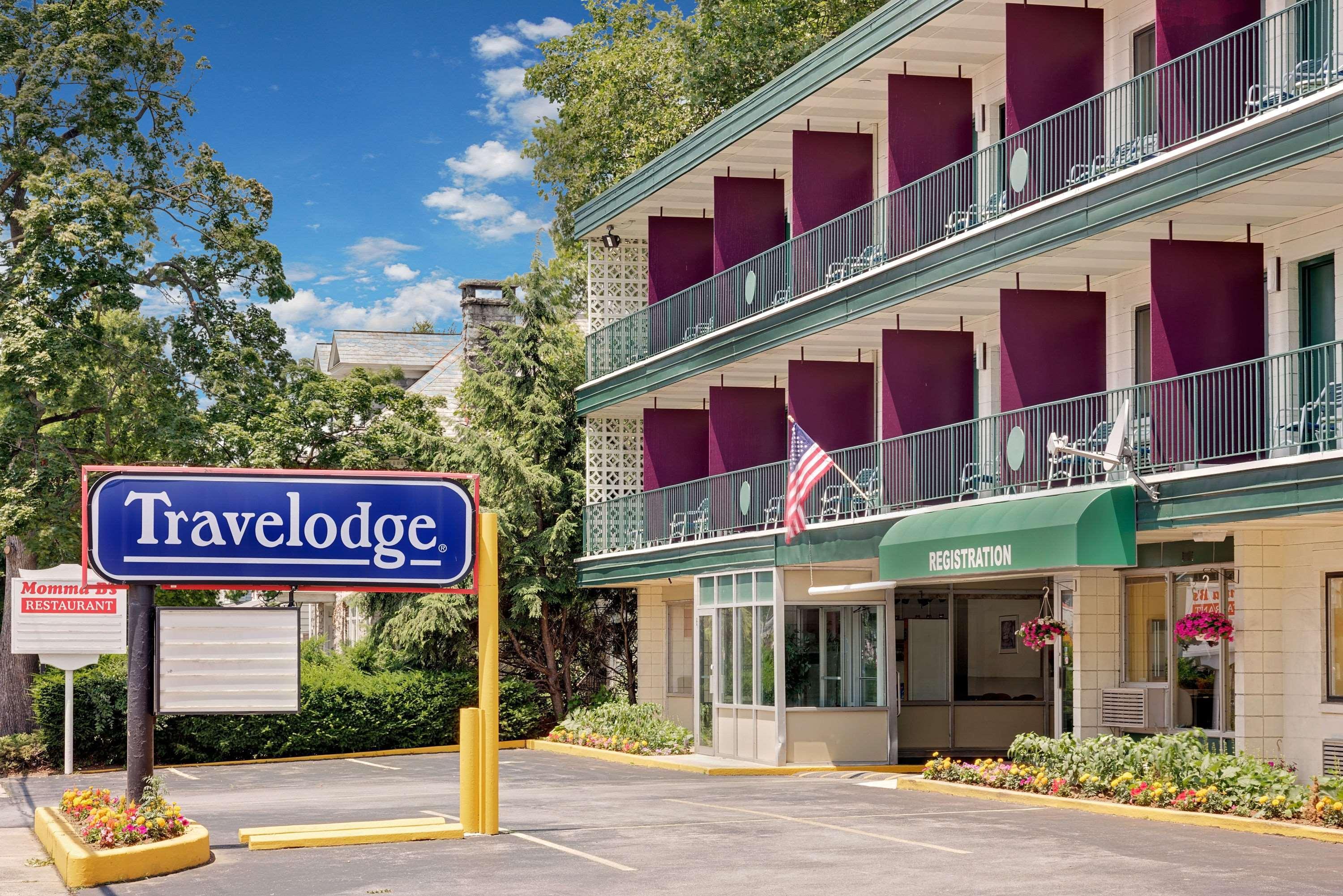 Travelodge By Wyndham Чеймбърсбърг Екстериор снимка
